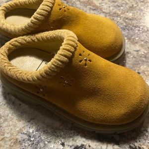 Kids T K S shoes